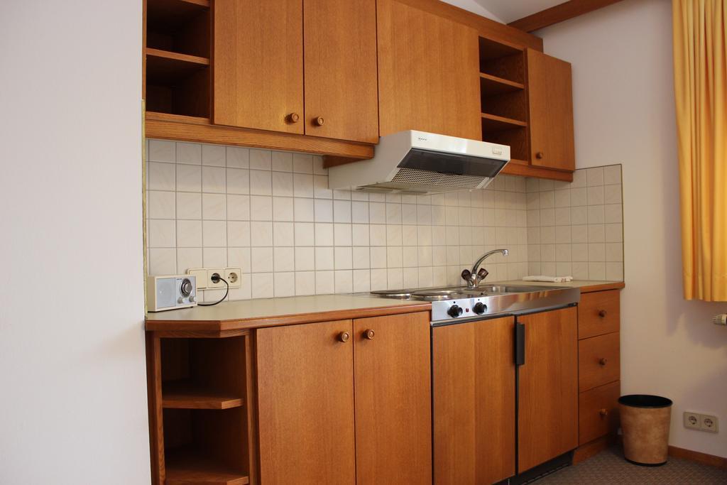 Seehotel Paulitsch Velden am Worthersee Ruang foto