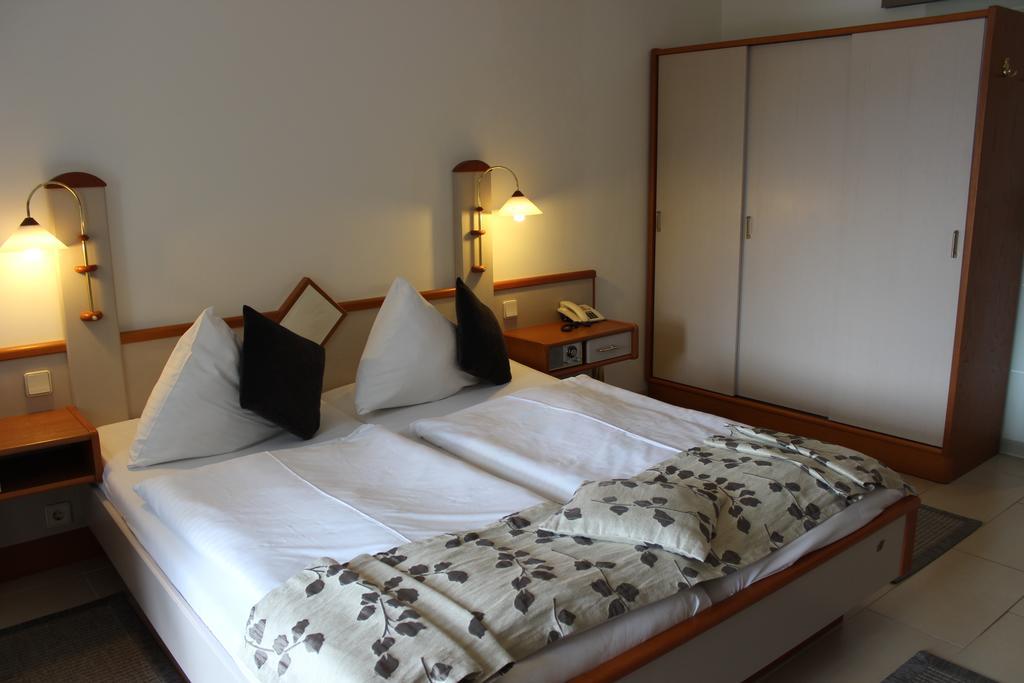 Seehotel Paulitsch Velden am Worthersee Ruang foto