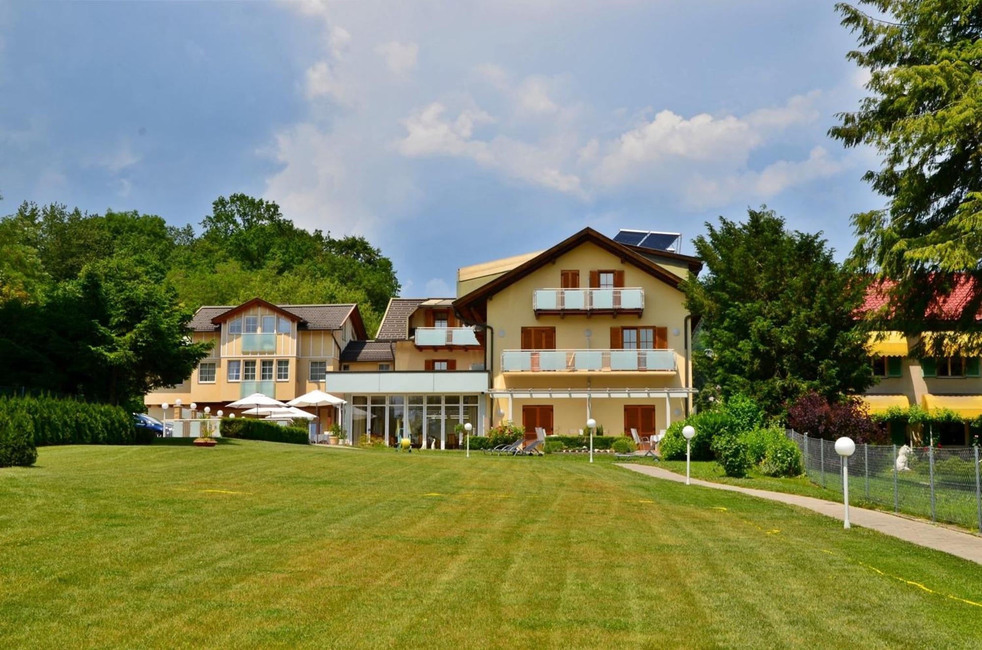 Seehotel Paulitsch Velden am Worthersee Bagian luar foto